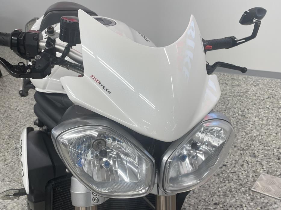 TRIUMPH SPEED TRIPLE 2015