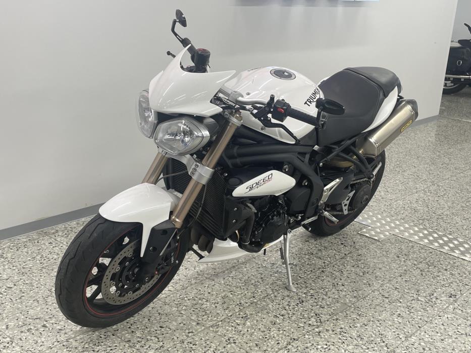 TRIUMPH SPEED TRIPLE 2015