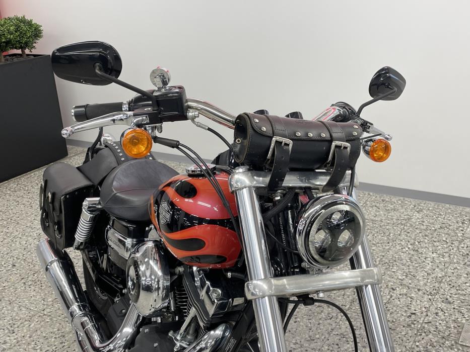 HARLEY-DAVIDSON DYNA 2011