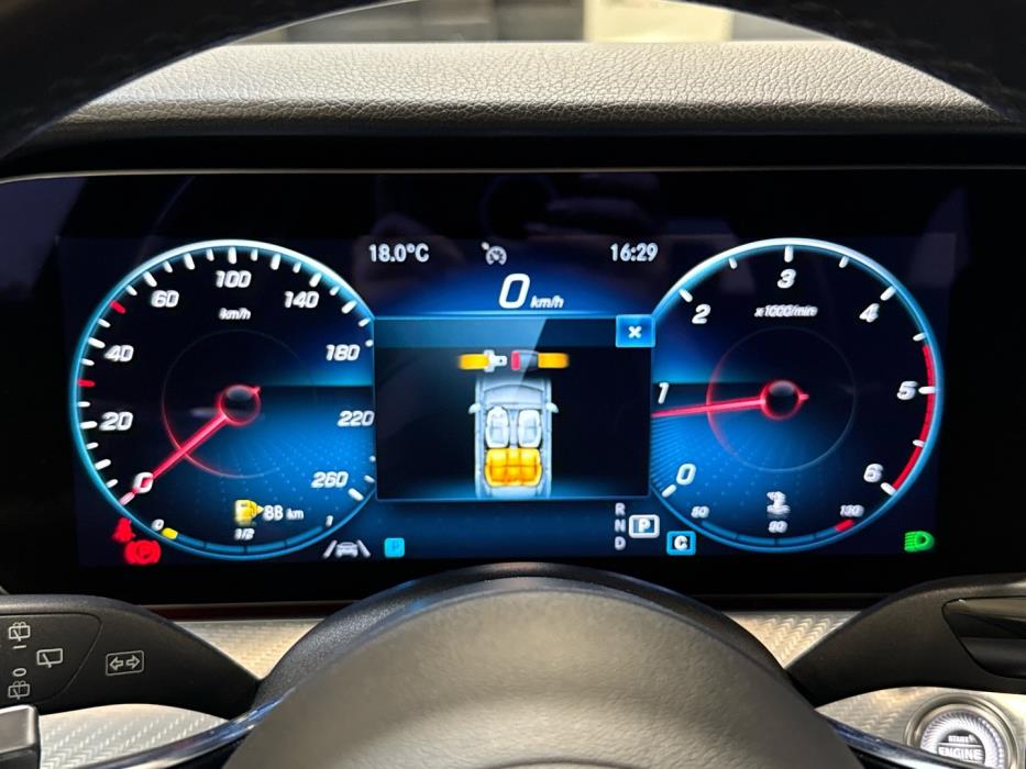 MERCEDES-BENZ E 2021