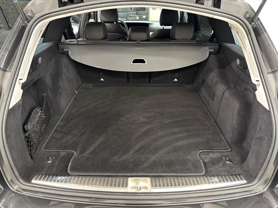 MERCEDES-BENZ E 2021