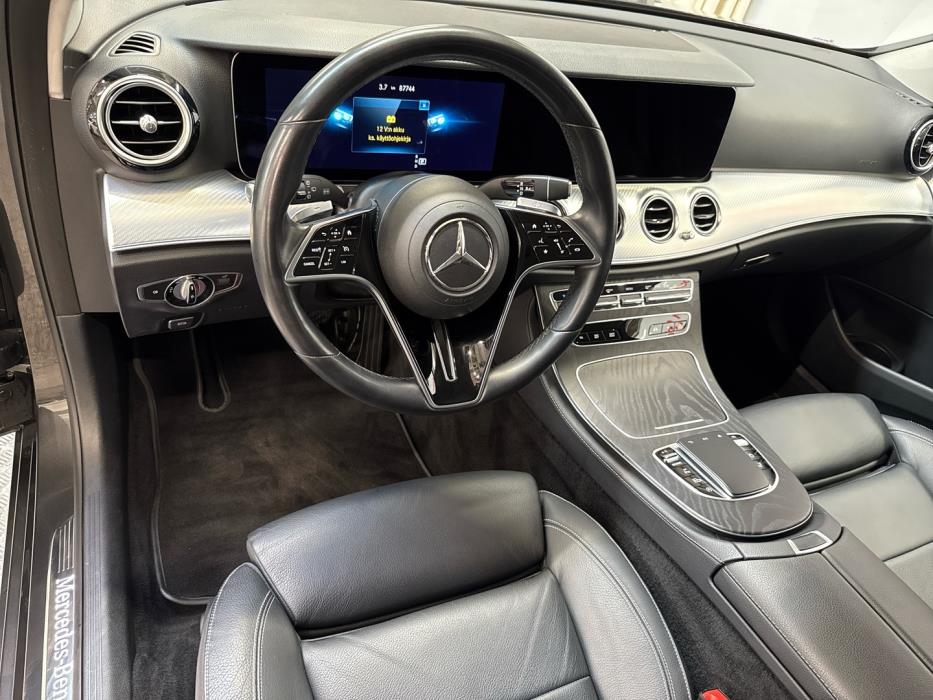 MERCEDES-BENZ E 2021