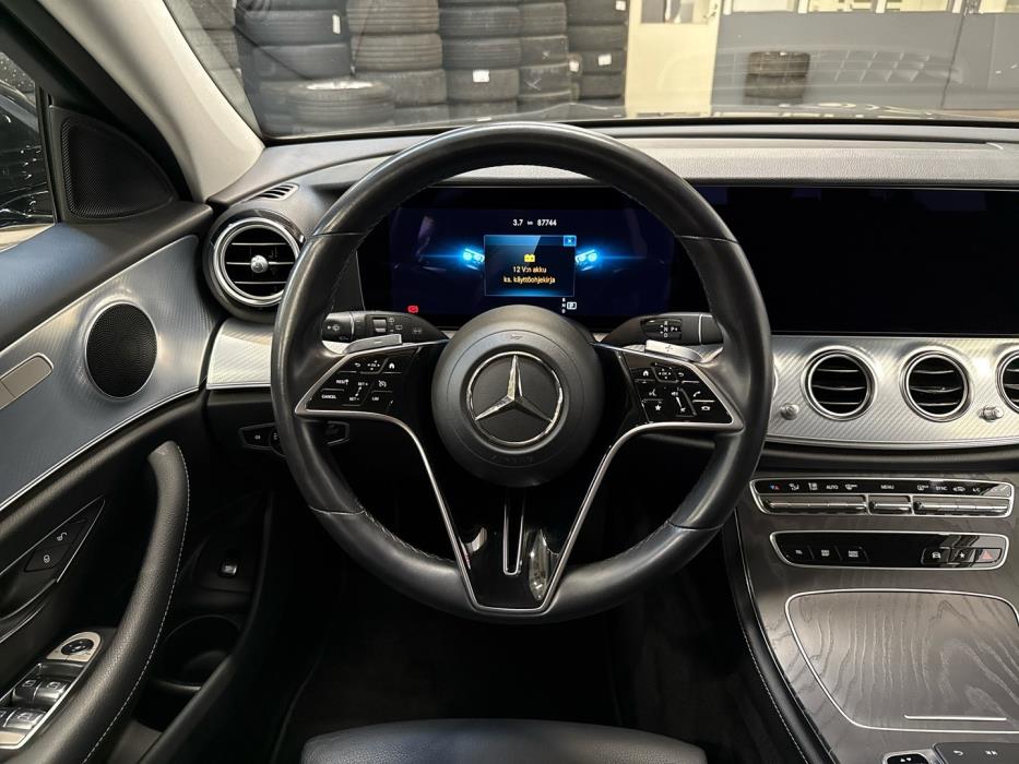MERCEDES-BENZ E 2021