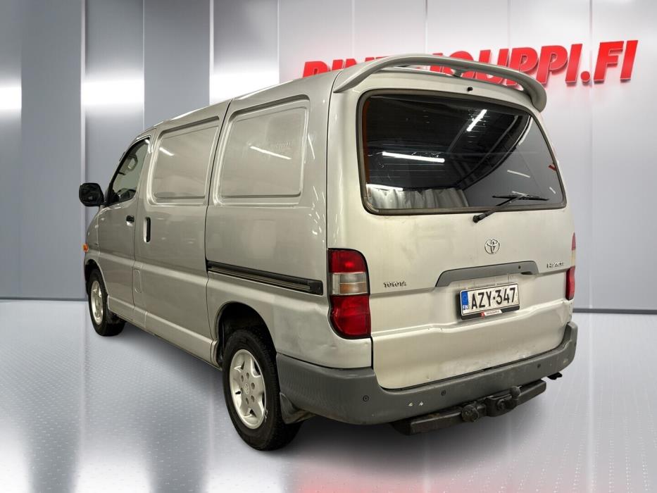 TOYOTA Hiace 2003