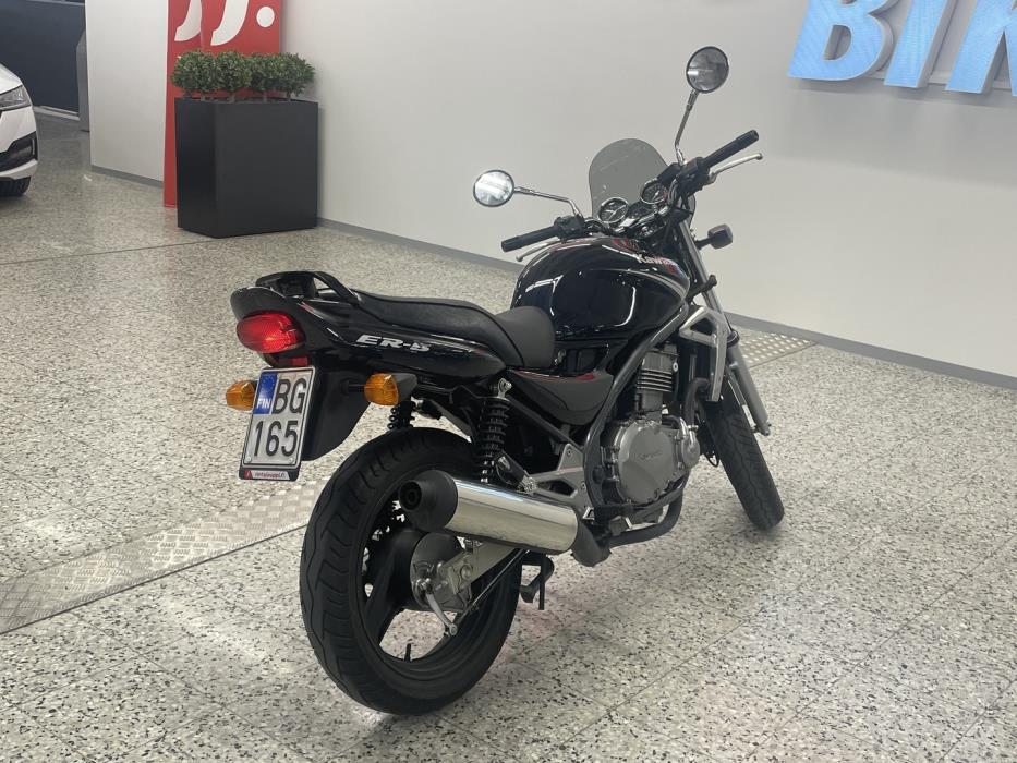 KAWASAKI ER-5 2005