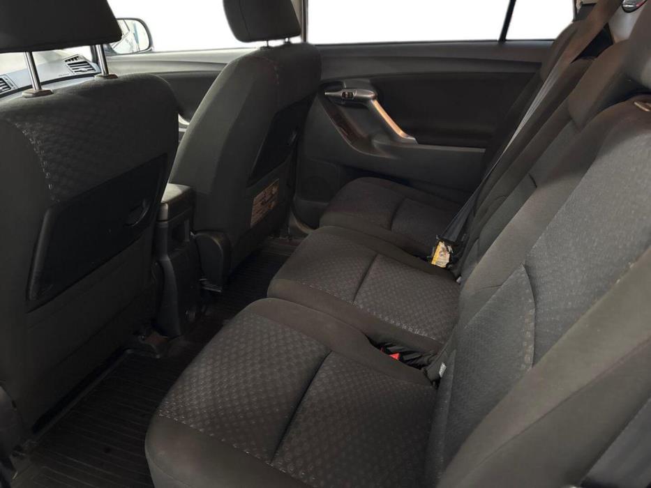 TOYOTA Verso 2010