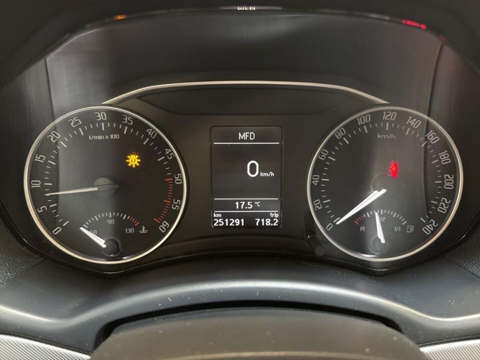 SKODA Octavia 2011