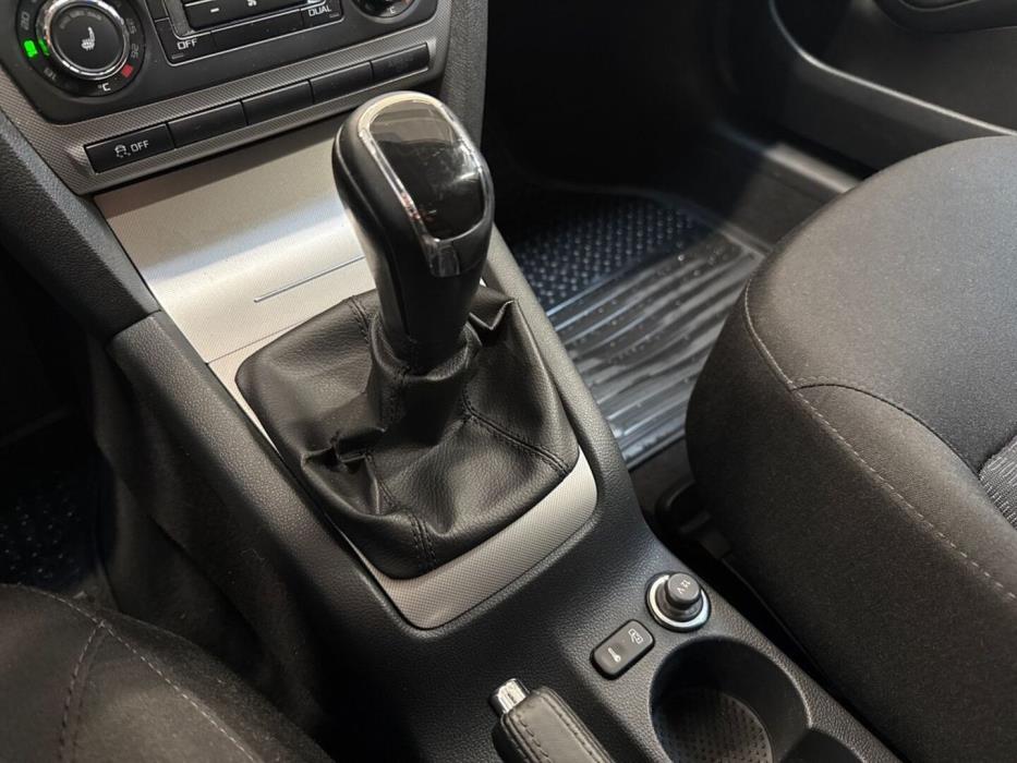 SKODA Octavia 2011