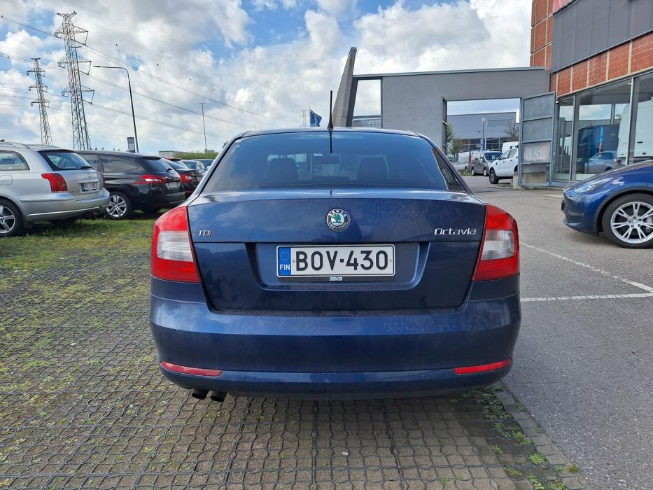 SKODA Octavia 2011