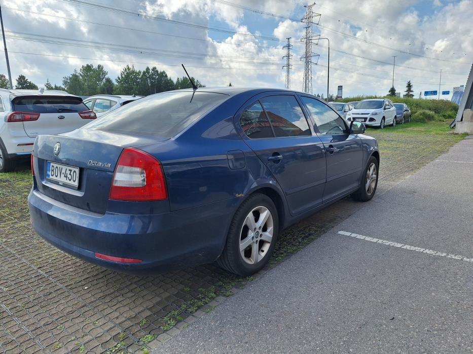 SKODA Octavia 2011