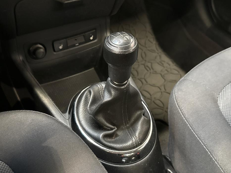 HYUNDAI i20 2011