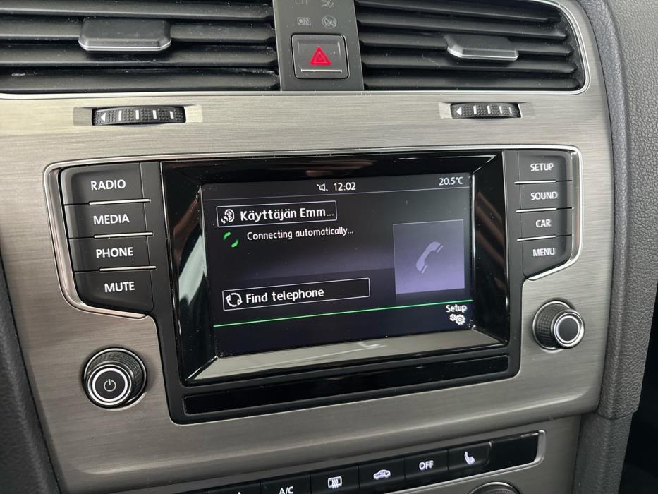VOLKSWAGEN Golf 2014