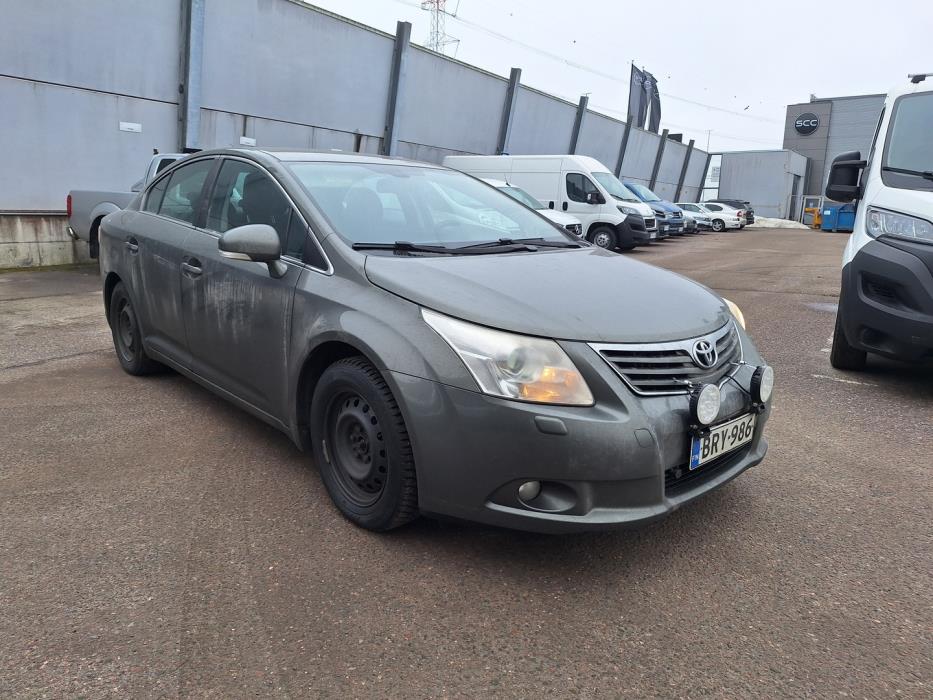 TOYOTA Avensis 2010