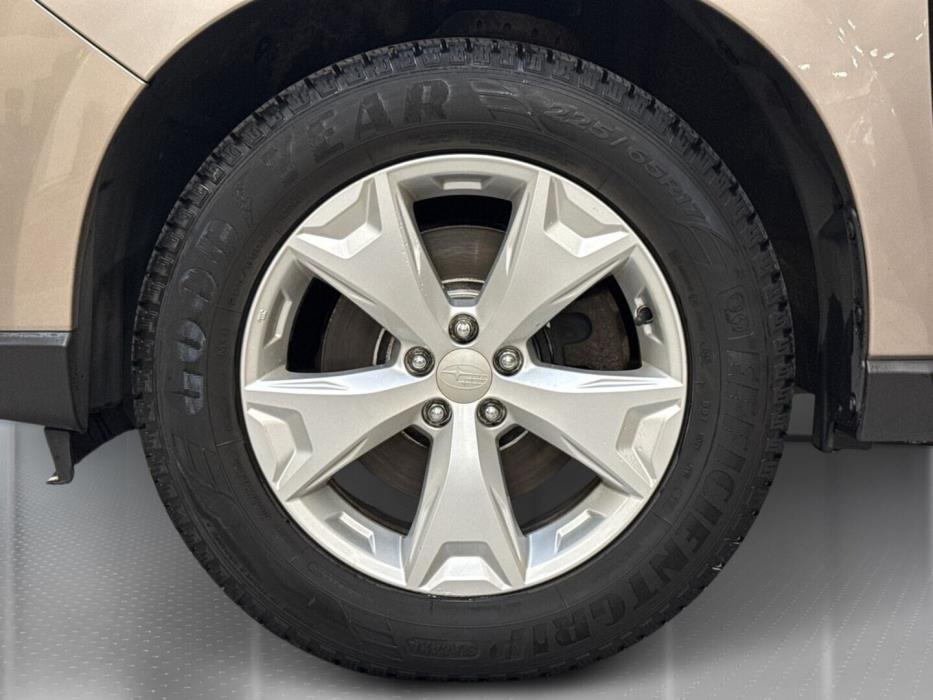 SUBARU Forester 2015