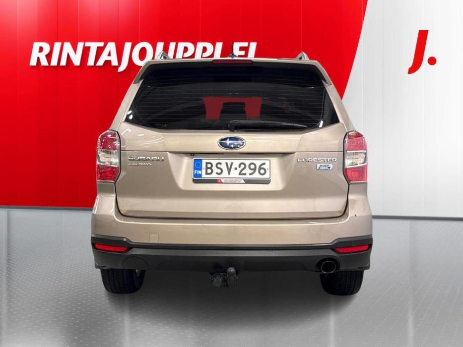 SUBARU Forester 2015