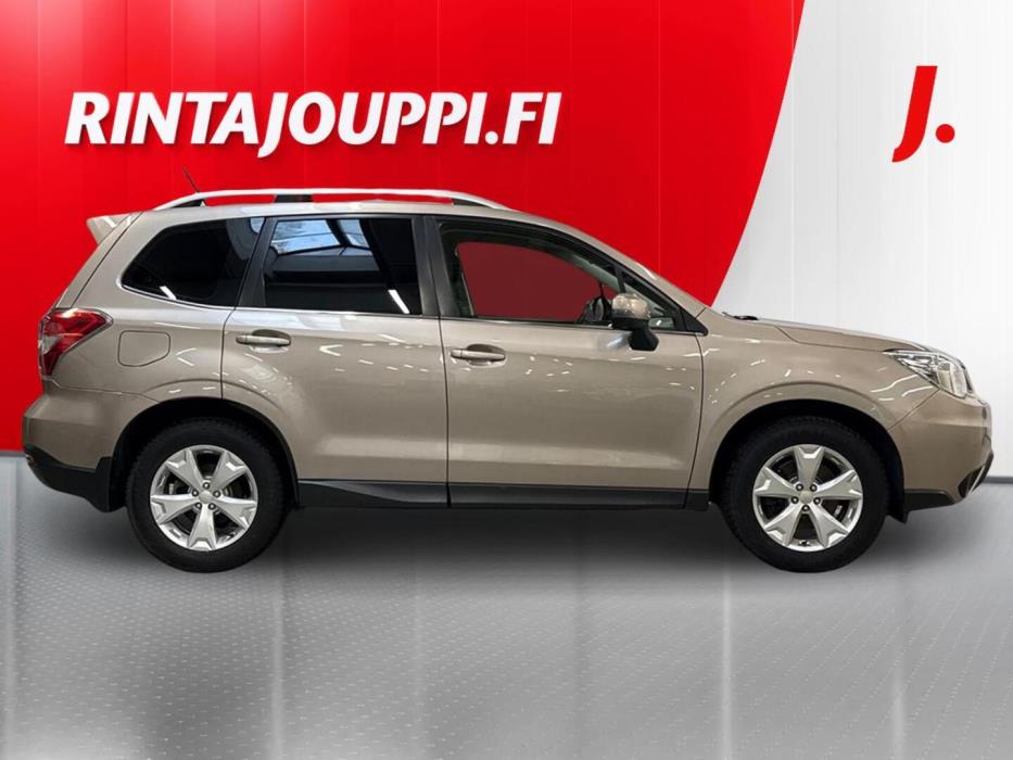 SUBARU Forester 2015