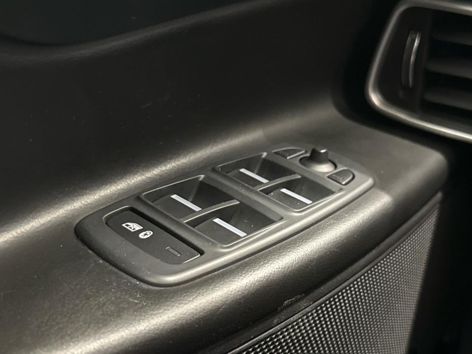 JAGUAR XE 2016