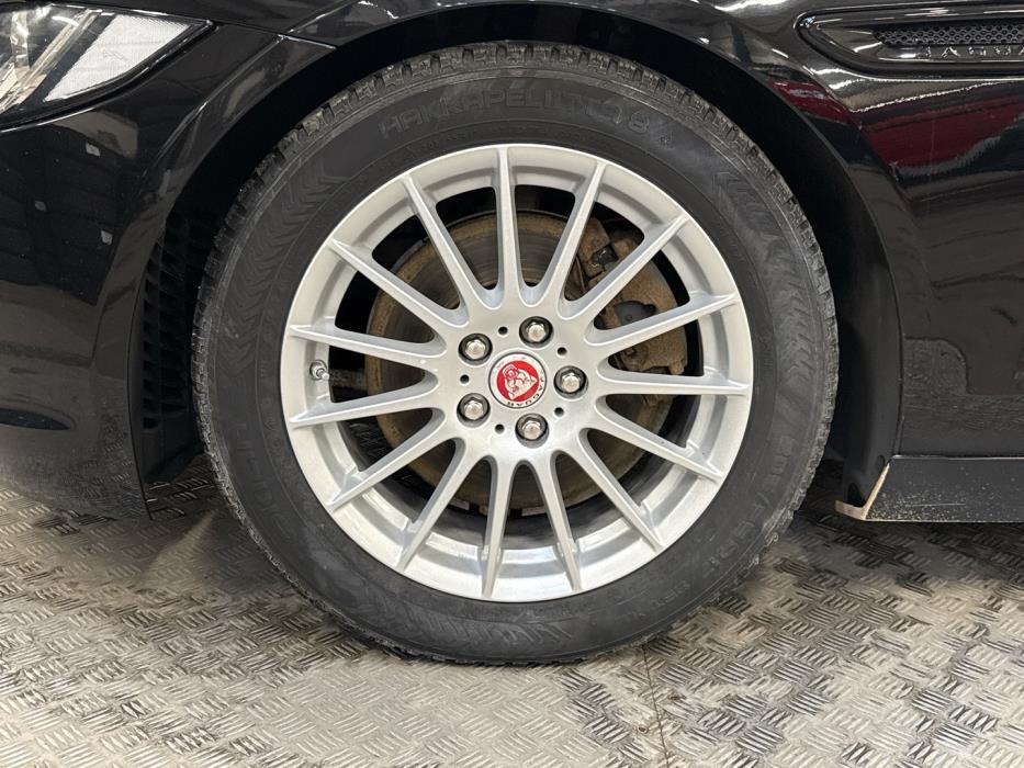JAGUAR XE 2016