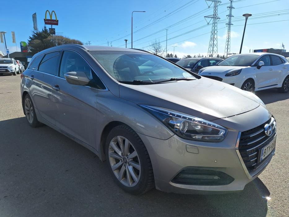 HYUNDAI i40 Wagon 2016