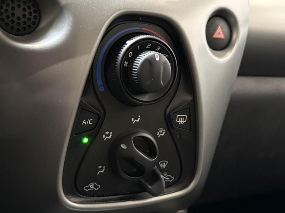 TOYOTA AYGO 2017