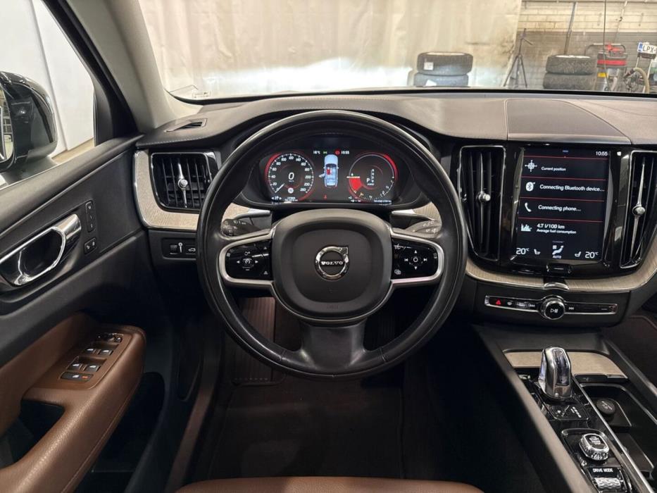 VOLVO XC60 2019