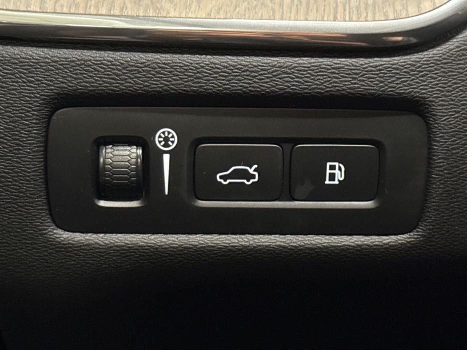 VOLVO XC60 2019