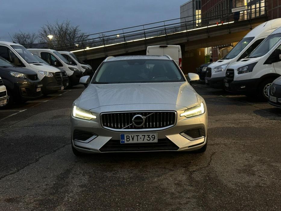 VOLVO V60 2019