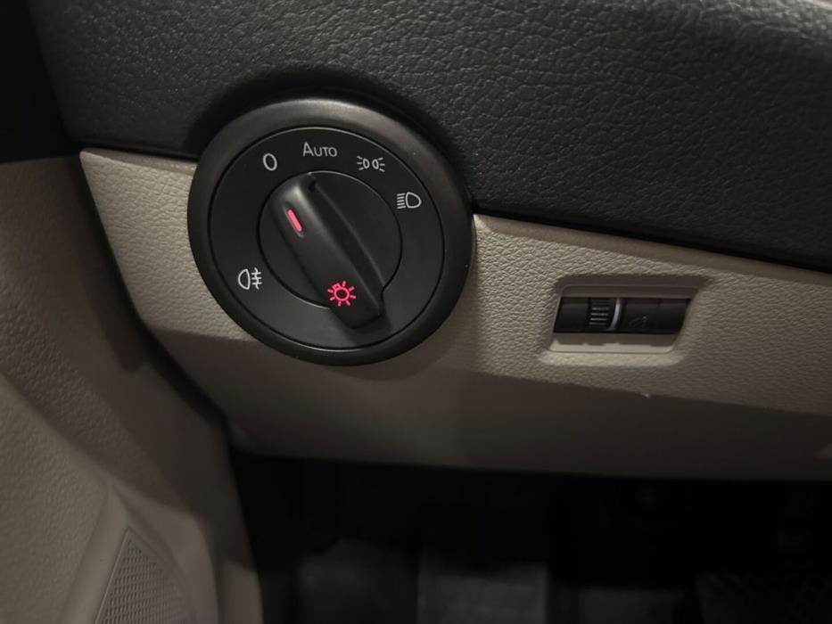 VOLKSWAGEN Transporter 2019