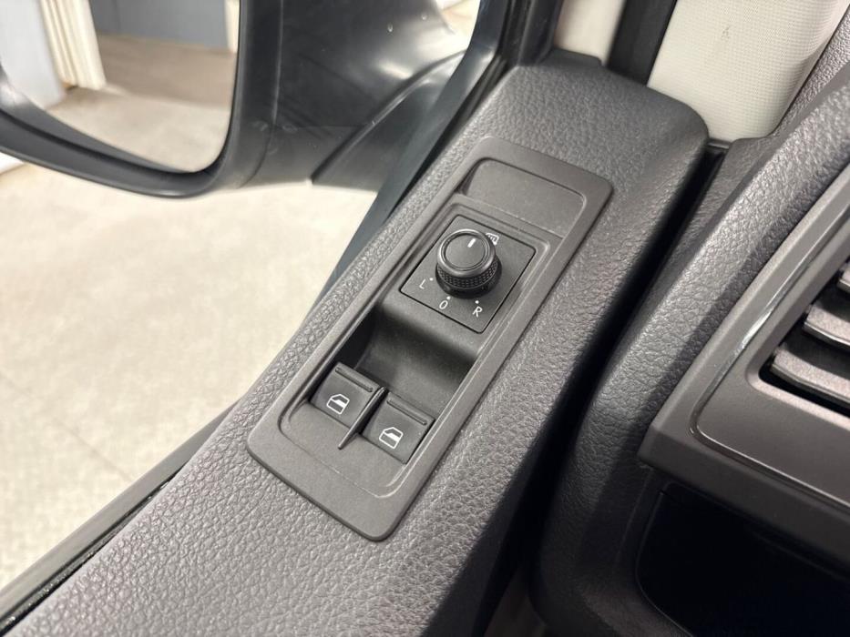 VOLKSWAGEN Transporter 2019
