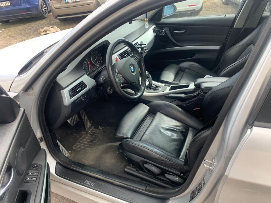 BMW 325 2005