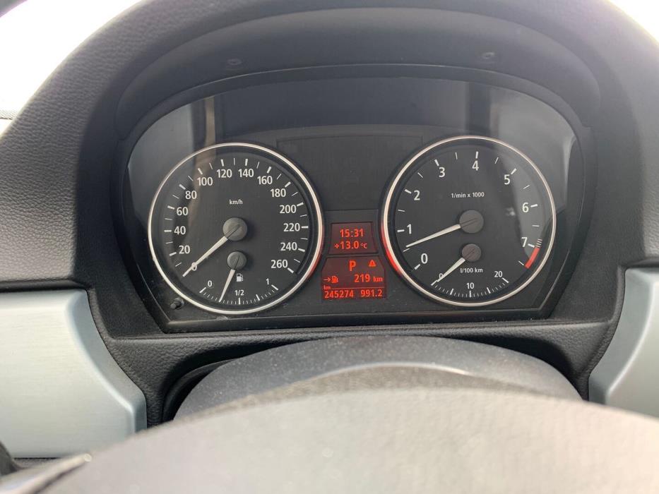 BMW 325 2005