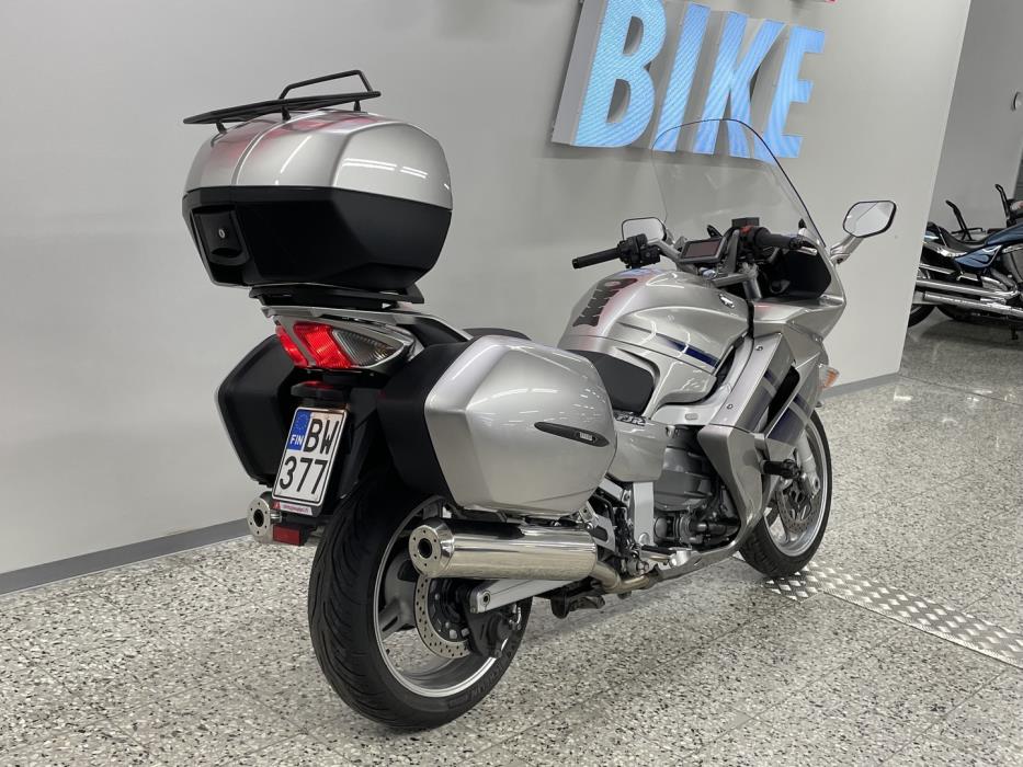 YAMAHA FJR 2009