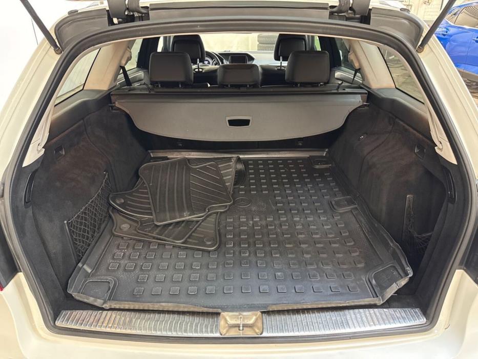 MERCEDES-BENZ E 2015