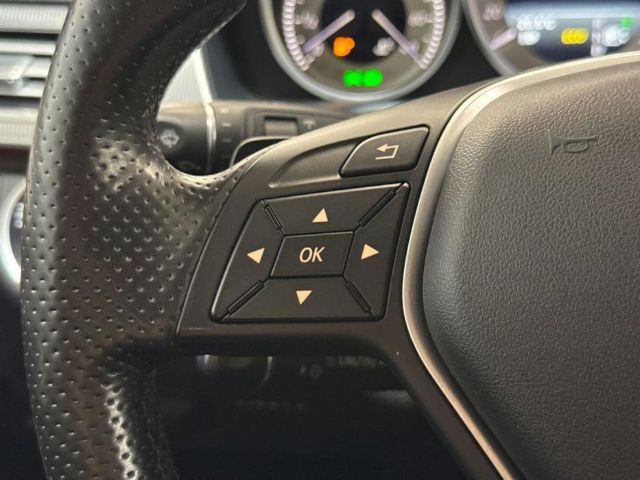 MERCEDES-BENZ E 2015