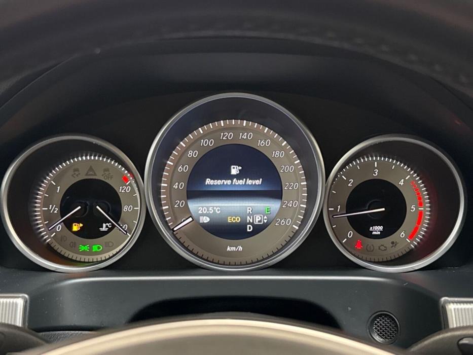 MERCEDES-BENZ E 2015