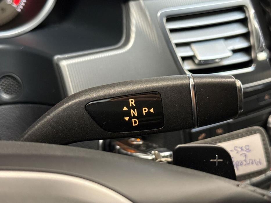 MERCEDES-BENZ E 2015