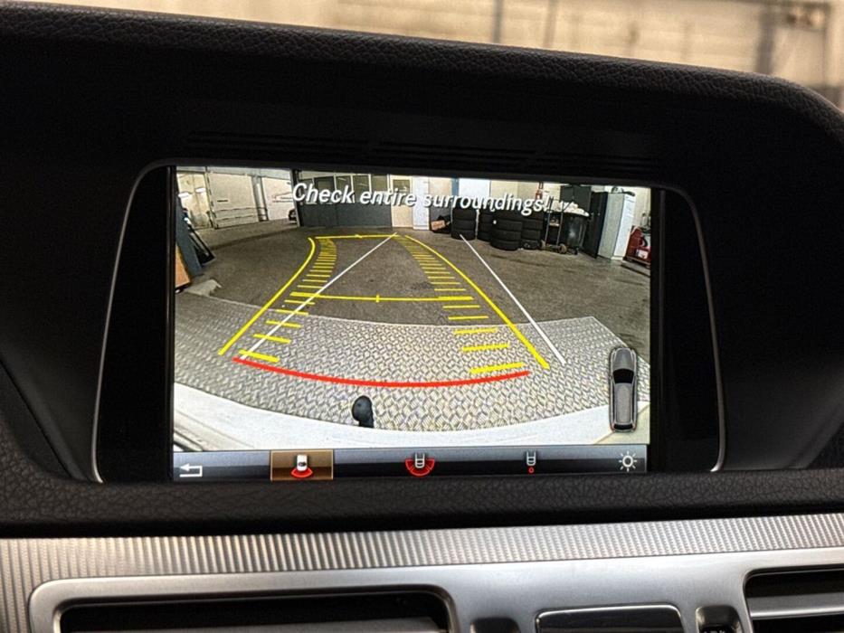 MERCEDES-BENZ E 2015