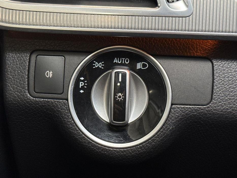MERCEDES-BENZ E 2015