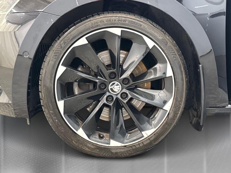 SKODA Superb 2019