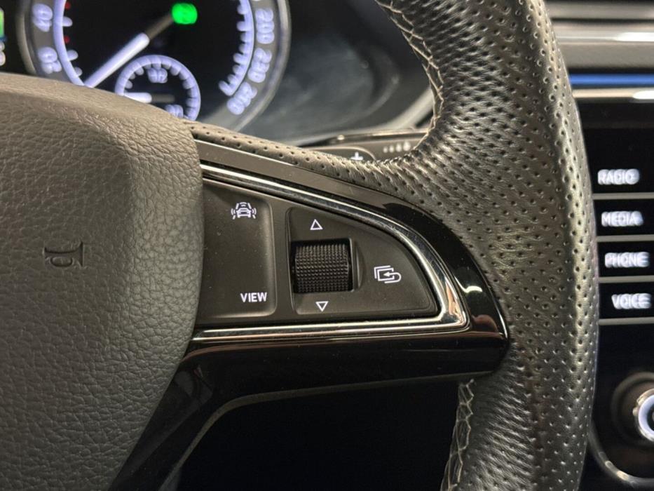 SKODA Superb 2019