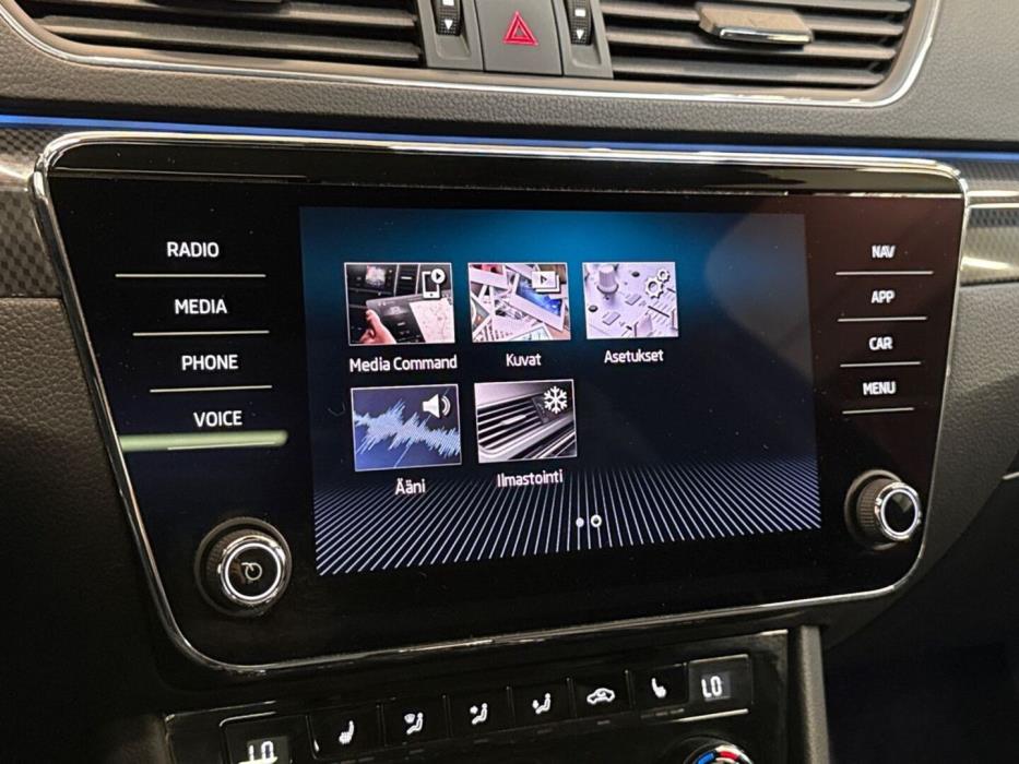 SKODA Superb 2019