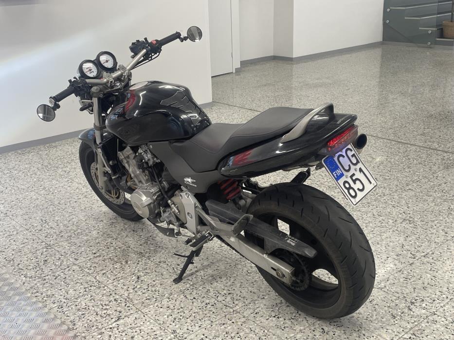 HONDA CB 2002