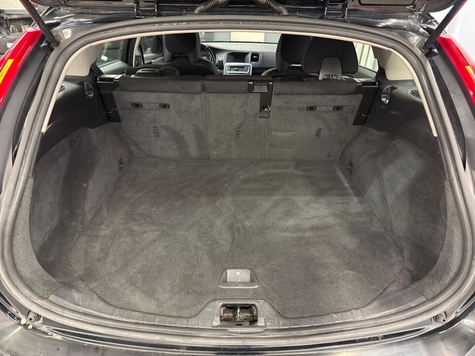VOLVO V60 2012