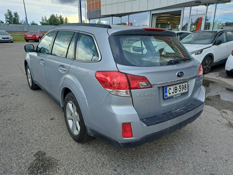 SUBARU Outback 2014