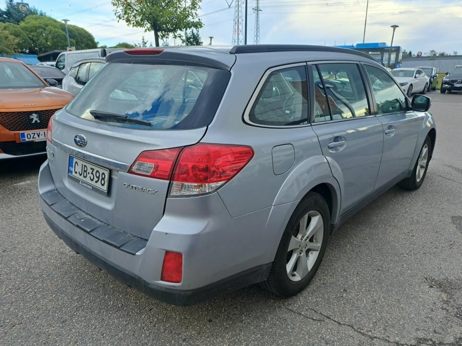 SUBARU Outback 2014
