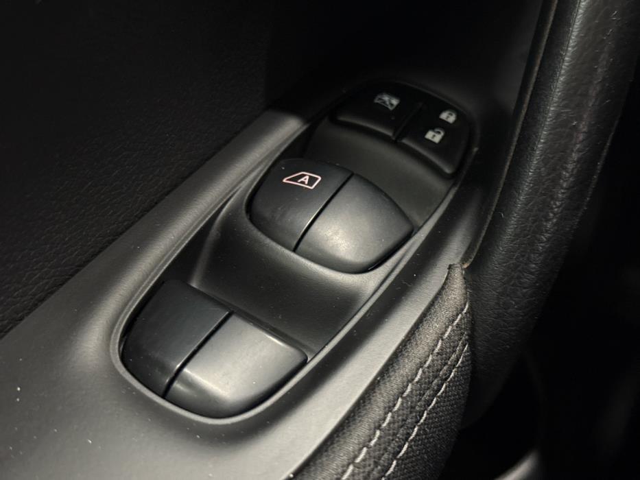 NISSAN Qashqai 2014