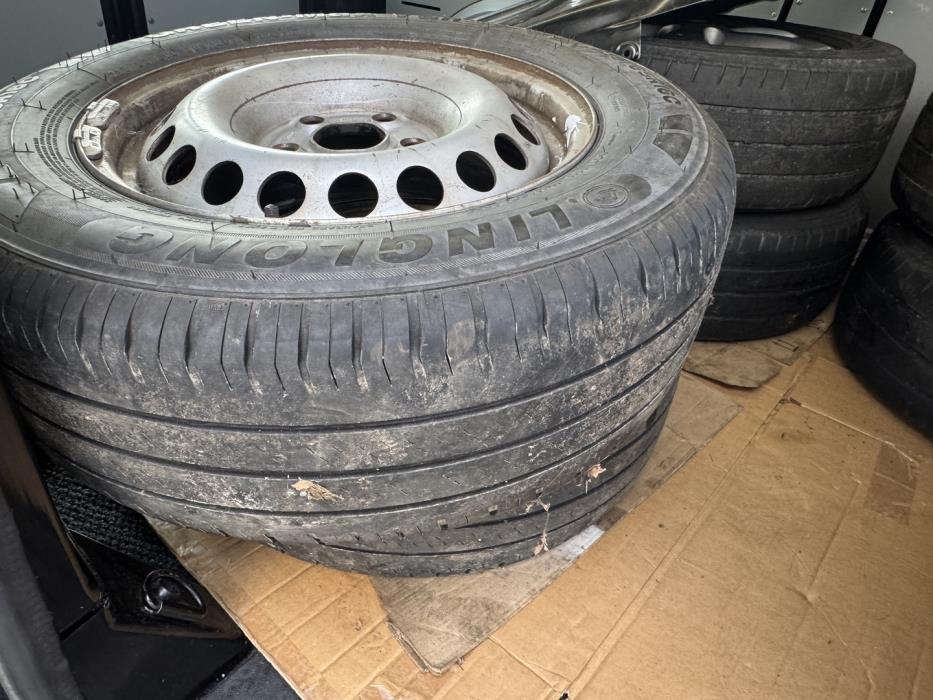 VOLKSWAGEN Transporter 2015