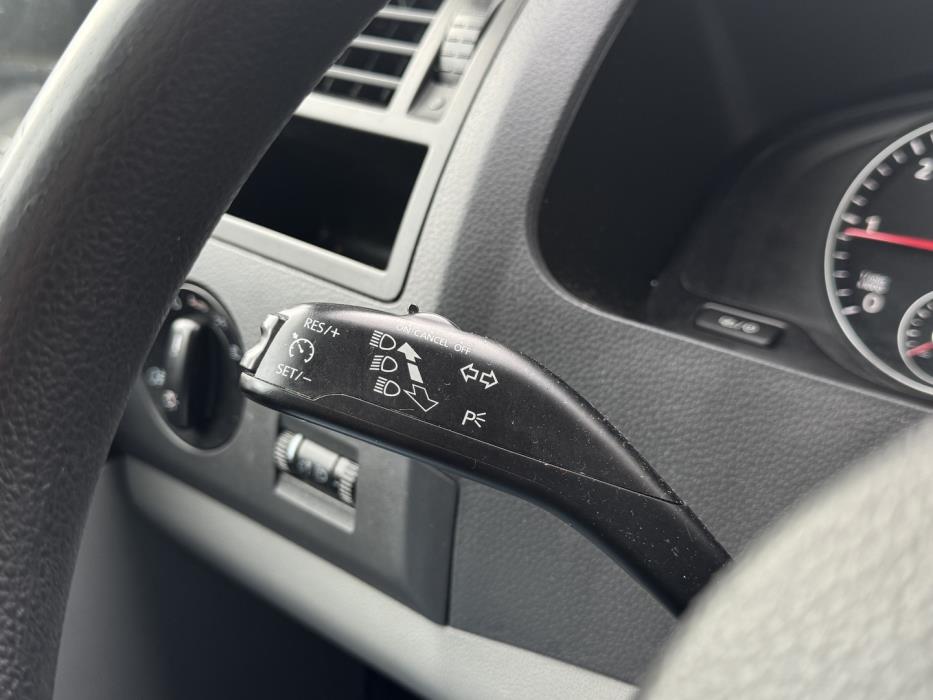 VOLKSWAGEN Transporter 2015