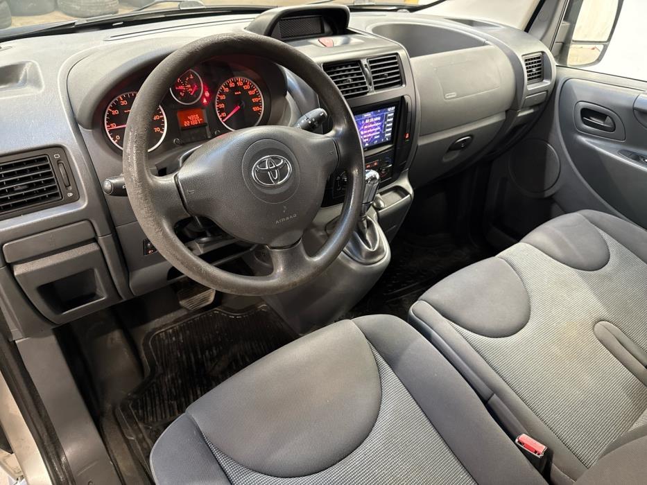 TOYOTA Proace 2015