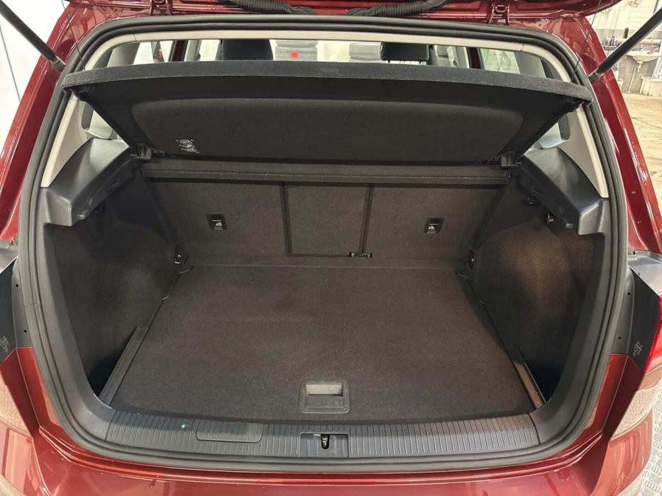 VOLKSWAGEN Golf Sportsvan 2018